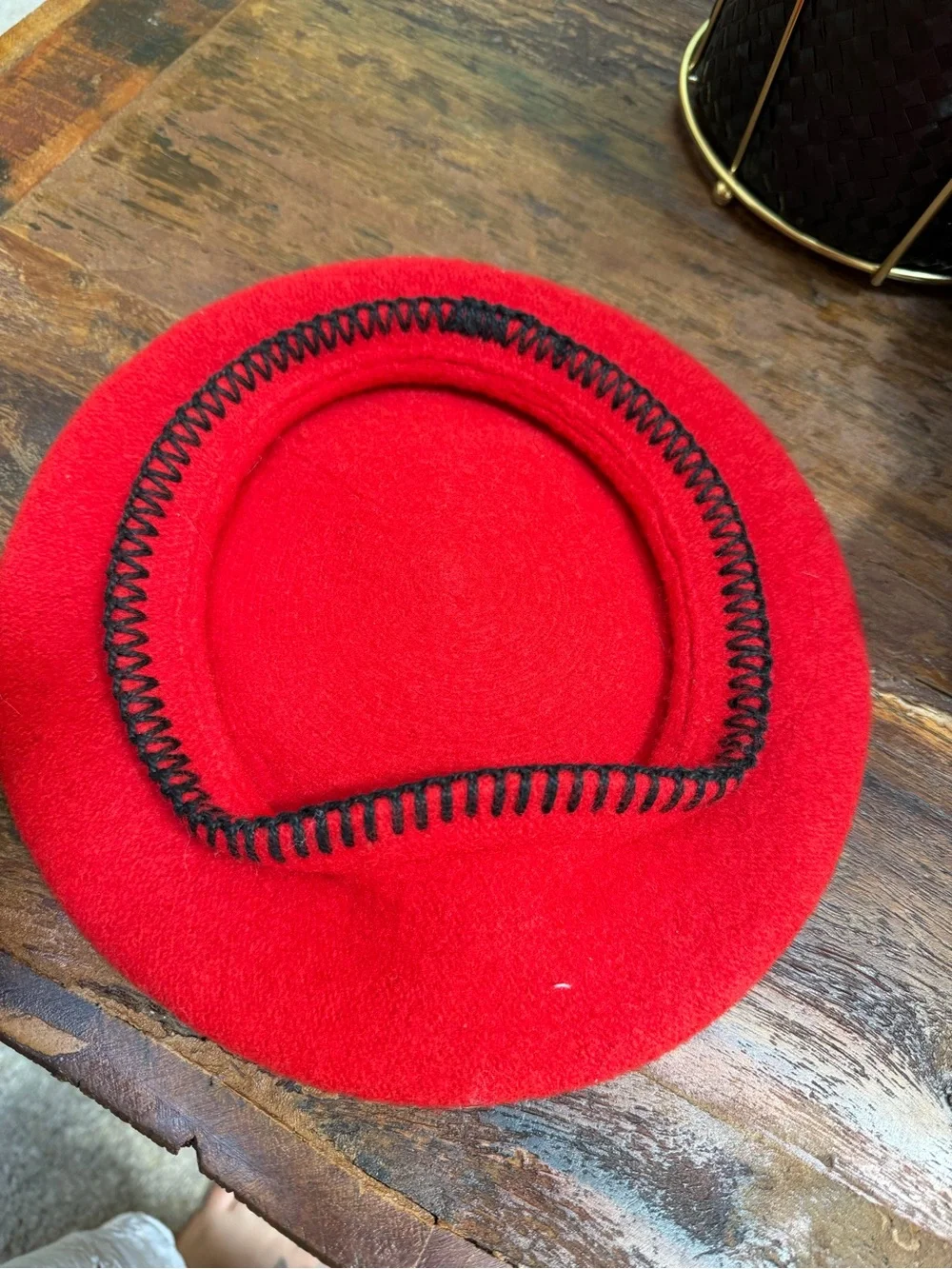 Vintage Classic Red Wool Beret - Picture 2 of 2